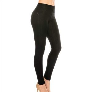 BNWOT Pocket Jeggings
